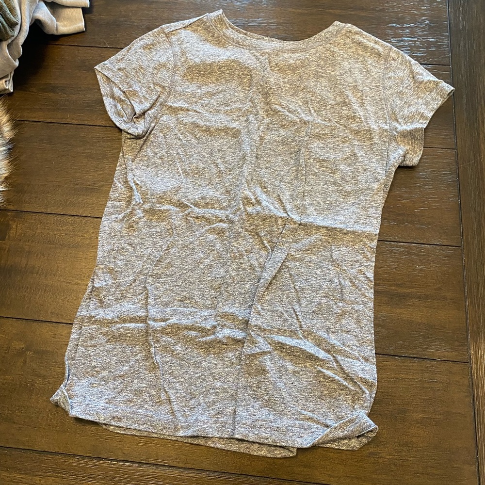 Basic Gray Tshirt - image 1